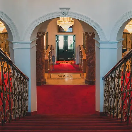 Grand Bellevue - Adults Only 4* Μεράνο