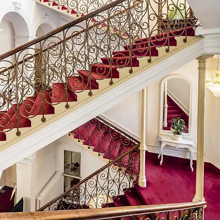 Grand Bellevue - Adults Only Hotel