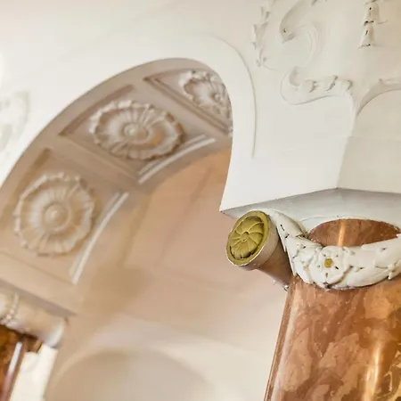 Grand Bellevue - Adults Only Hotel